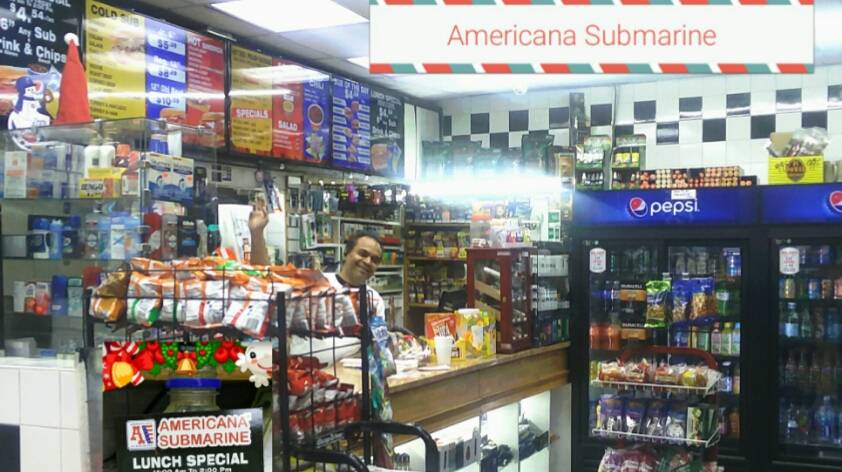 Americana Submarine | restaurant | 400 S Clark St, Chicago, IL 60605, USA | 3129221275 OR +1 312-922-1275