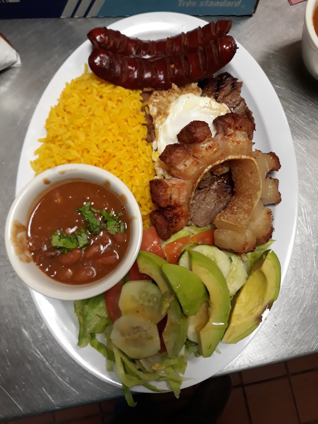 Five Star Grill restaurant | restaurant | 518 Market St, Newark, NJ 07105, USA | 9739005009 OR +1 973-900-5009