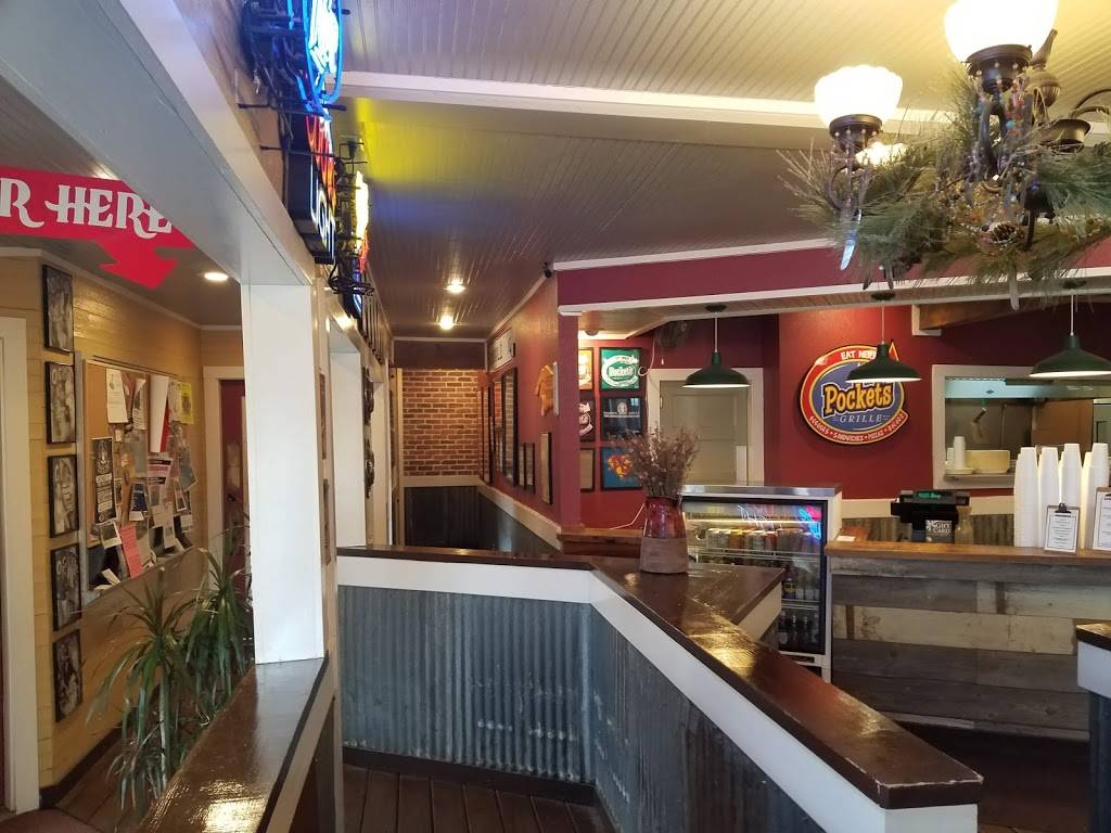Pockets Grille | restaurant | 205 Fawcett St, Smithville, TX 78957, USA | 5122375572 OR +1 512-237-5572