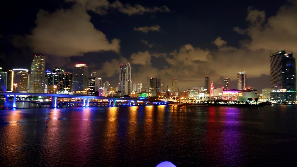 601 Miami | restaurant | 601 Biscayne Blvd, Miami, FL 33132, USA | 7867771601 OR +1 786-777-1601