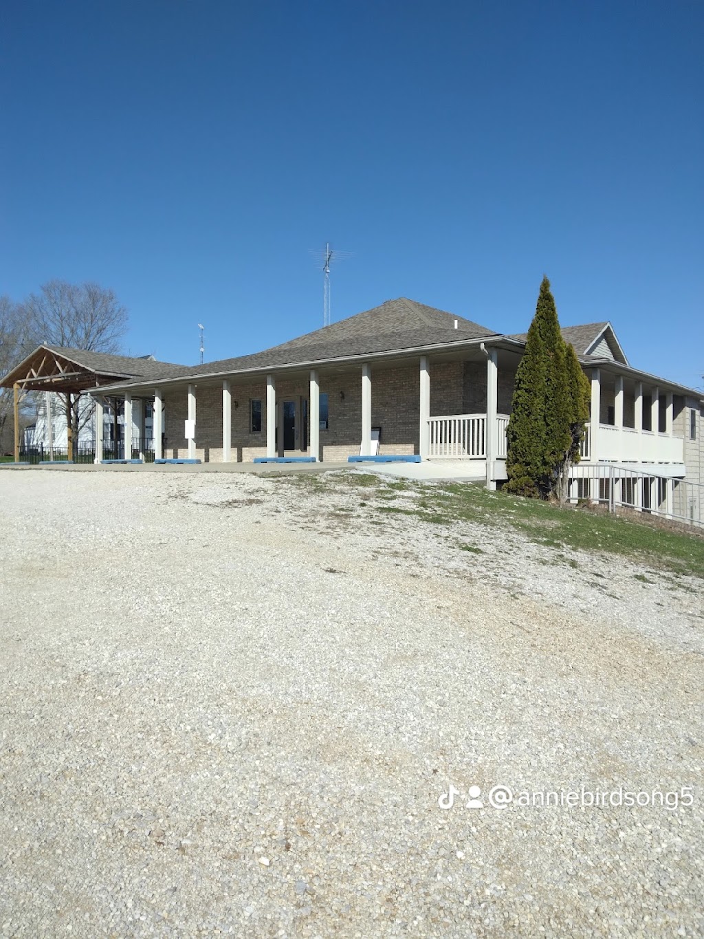 Turtle & Annies Happy Hour | restaurant | 6679 IN-164, Celestine, IN 47521, USA | 8124812400 OR +1 812-481-2400