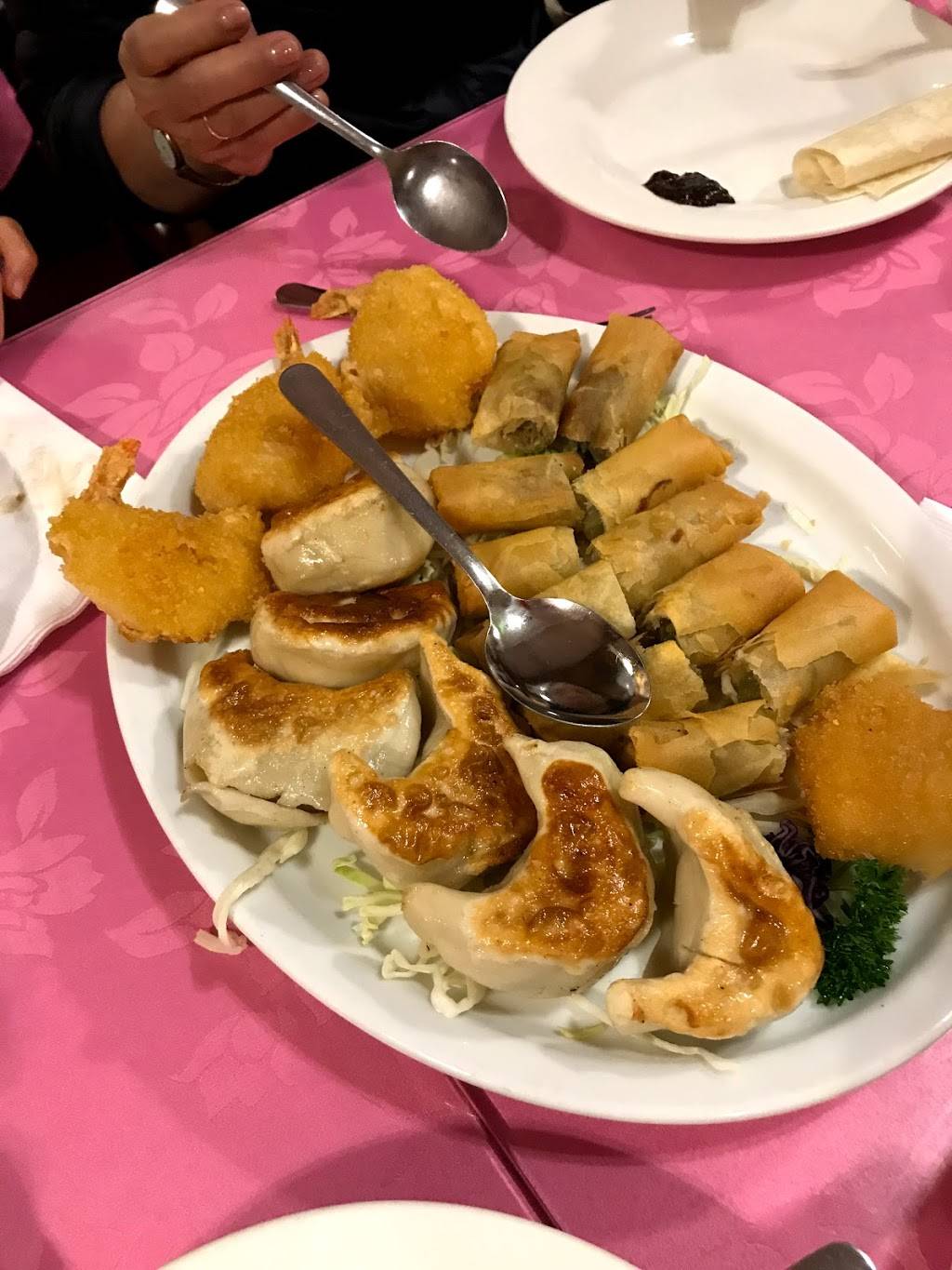 Hong Kong Garden | restaurant | 267 S Washington St, Sonora, CA 95370, USA | 2095321544 OR +1 209-532-1544