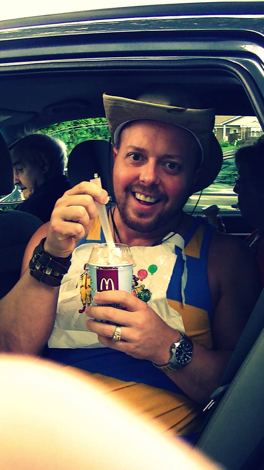 McDonalds | cafe | 3855 Rue Laval, Lac-Mégantic, QC G6B 1A7, Canada | 8195834477 OR +1 819-583-4477