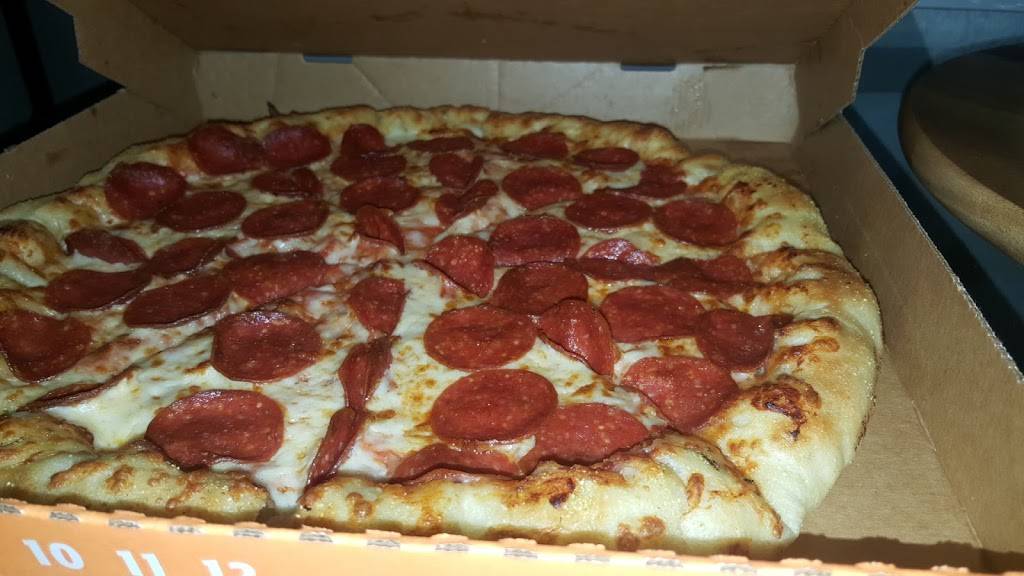 Little Caesars Pizza | meal delivery | 6792 Collins Ave, Miami Beach, FL 33141, USA | 3057638588 OR +1 305-763-8588