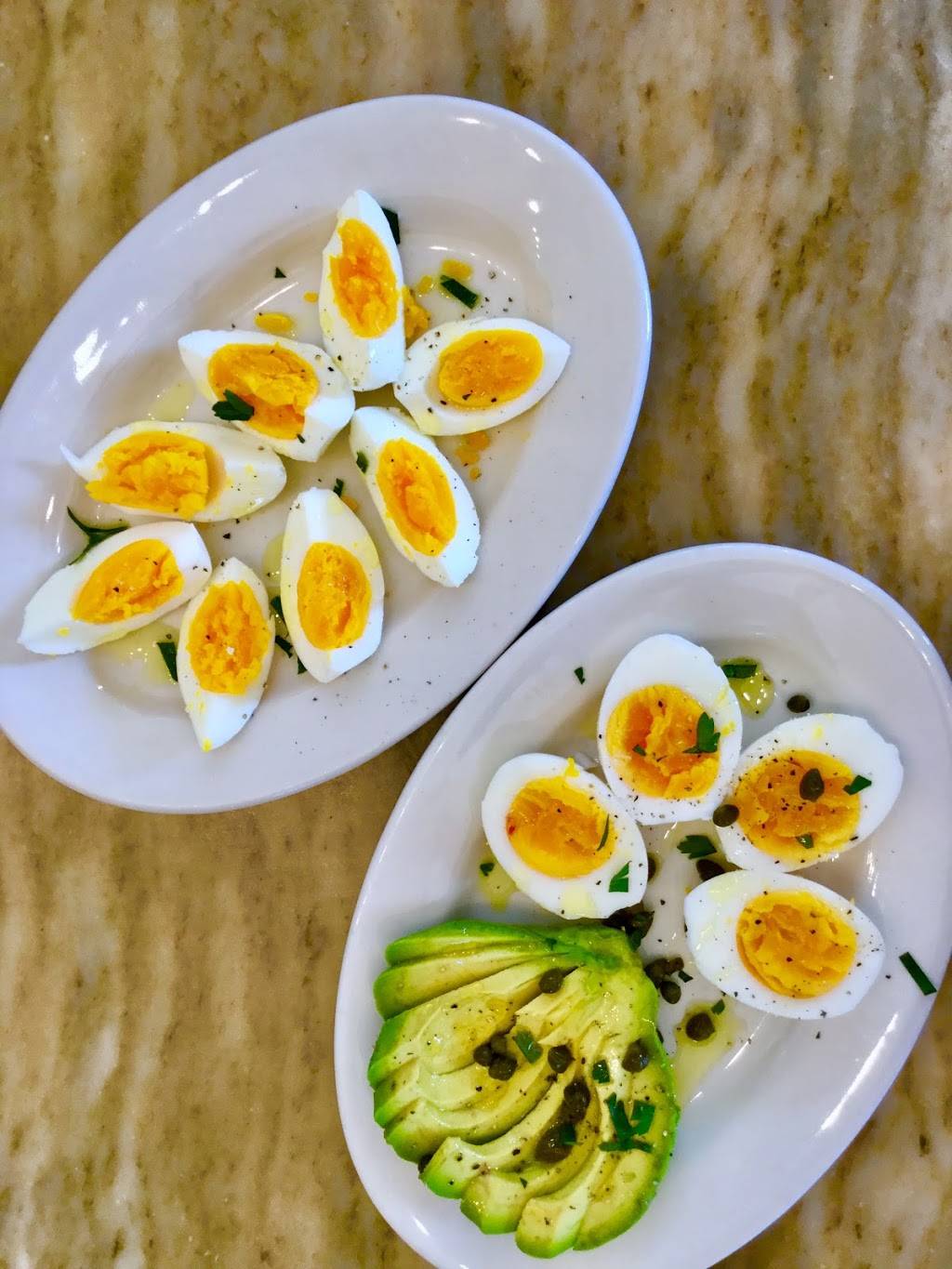 Bizalions Café-Market | cafe | 684 Main St, Great Barrington, MA 01230, USA | 4136449988 OR +1 413-644-9988