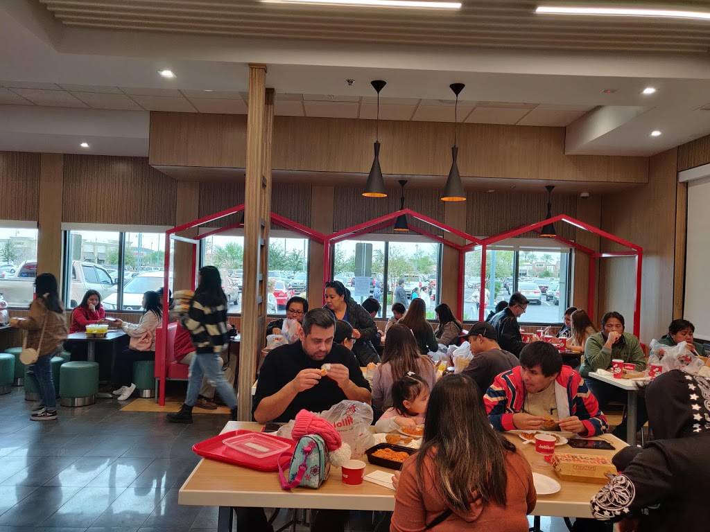 Jollibee | restaurant | 2800 E Germann Rd, Chandler, AZ 85286, USA | 4805610340 OR +1 480-561-0340