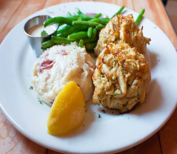Chesapeake Crab Connection Co | restaurant | 300 S 3rd St, Oxford, PA 19363, USA | 6109327499 OR +1 610-932-7499