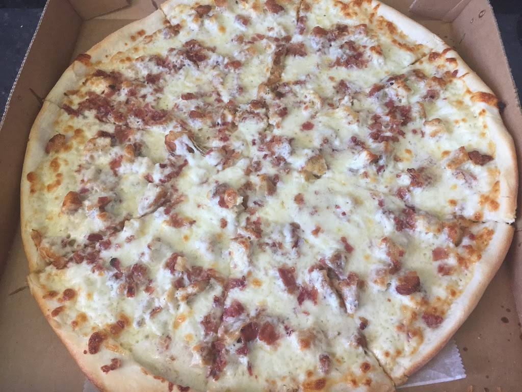 Sals Pizza Restaurant | restaurant | 23 Padanaram Rd, Danbury, CT 06811, USA | 2037442422 OR +1 203-744-2422