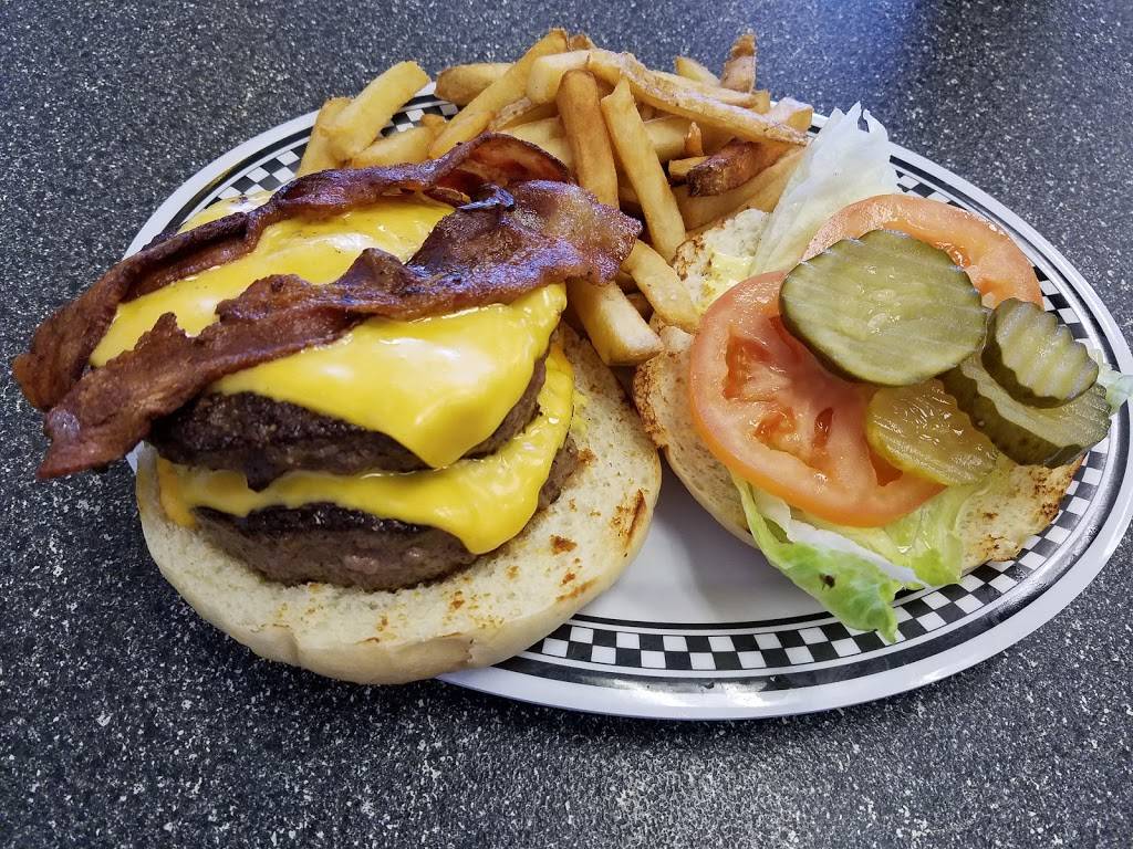 Classic Diner | restaurant | 39403 Fremont Blvd, Fremont, CA 94538, USA | 5106517241 OR +1 510-651-7241