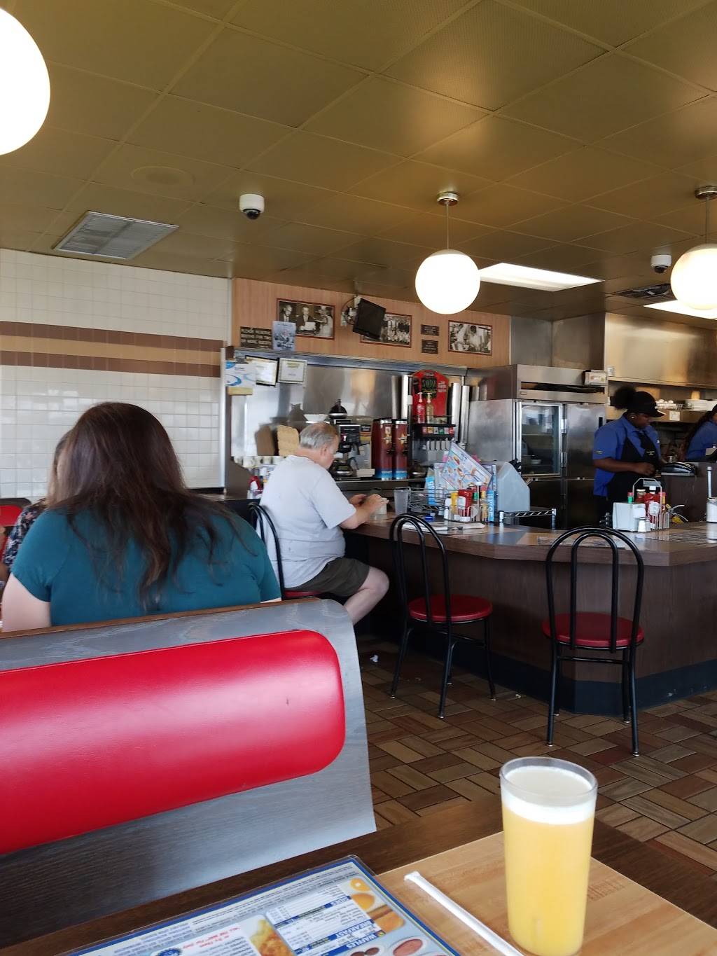 Waffle House | meal takeaway | 1432 N Central Expy, McKinney, TX 75069, USA | 9725422674 OR +1 972-542-2674