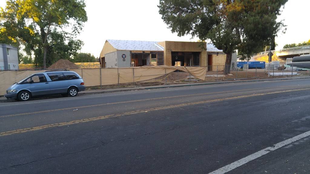 Stingers | restaurant | 7890 La Riviera Dr, Sacramento, CA 95826, USA | 9163814800 OR +1 916-381-4800