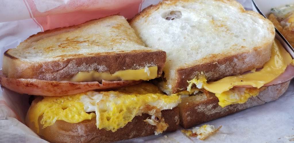 Jack in the Box | restaurant | 830 Edwardsville Rd, Troy, IL 62294, USA | 6186673000 OR +1 618-667-3000