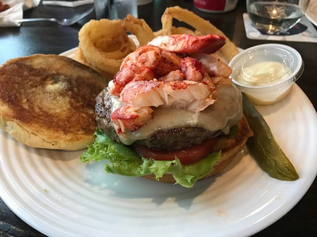 Harley Jacks Burgers and Brews | restaurant | 1020 NH-16, Ossipee, NH 03864, USA | 6035395379 OR +1 603-539-5379