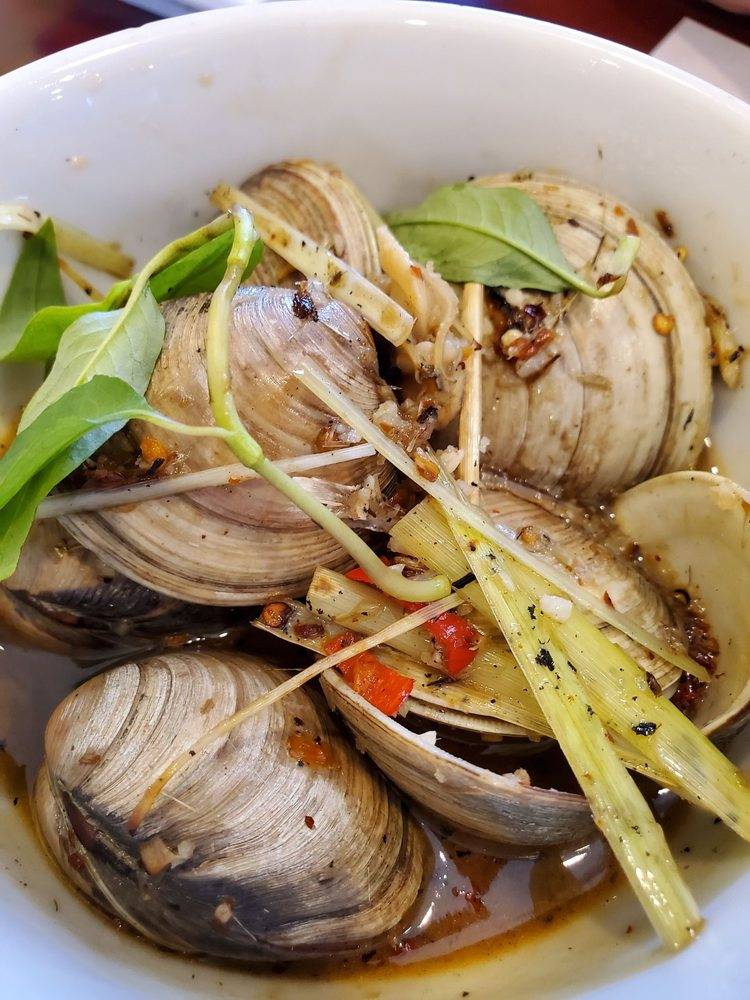 Mama Lau va Oc | restaurant | 5038 W Colonial Dr, Orlando, FL 32808, USA | 4083379999 OR +1 408-337-9999