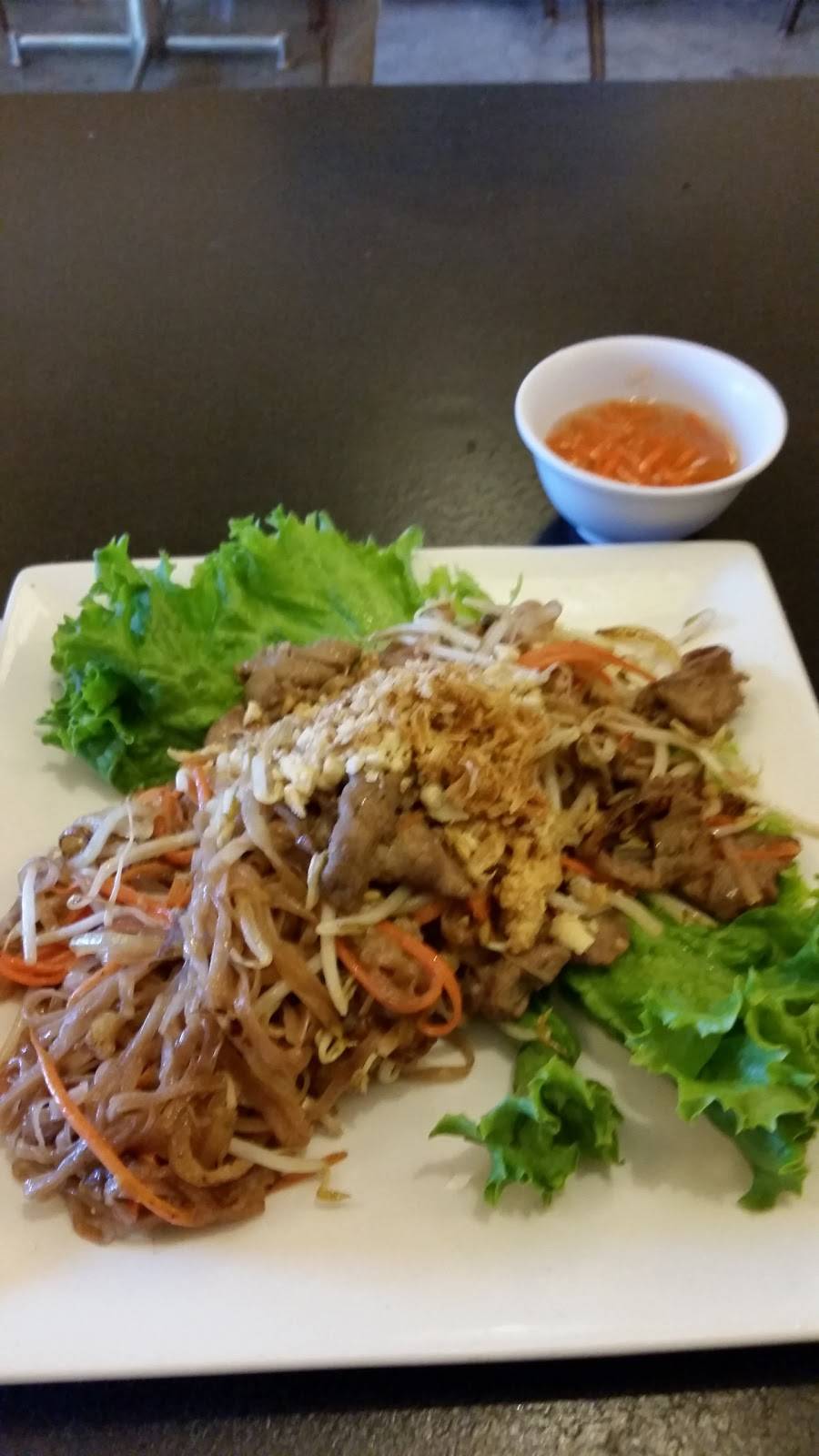 Vien Cafe | restaurant | 6118 Pico Blvd, Los Angeles, CA 90035, USA | 3236512888 OR +1 323-651-2888