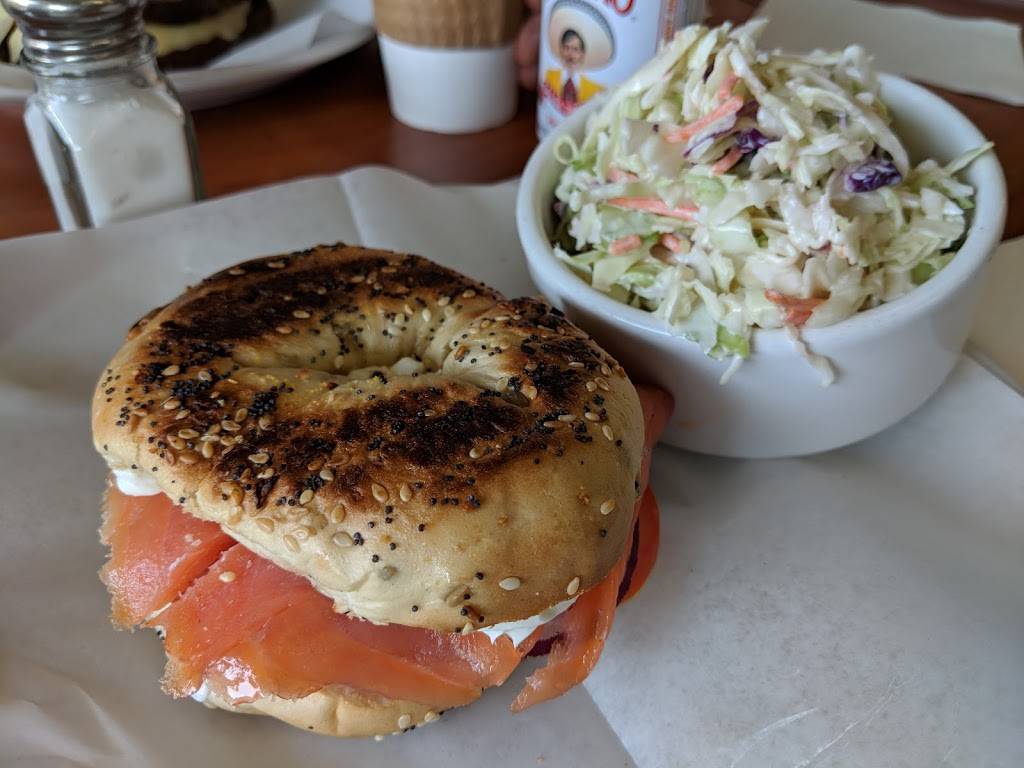 Smith Ranch Deli & Cafe | restaurant | 101 Smith Ranch Rd # A, San Rafael, CA 94903, USA | 4154911212 OR +1 415-491-1212