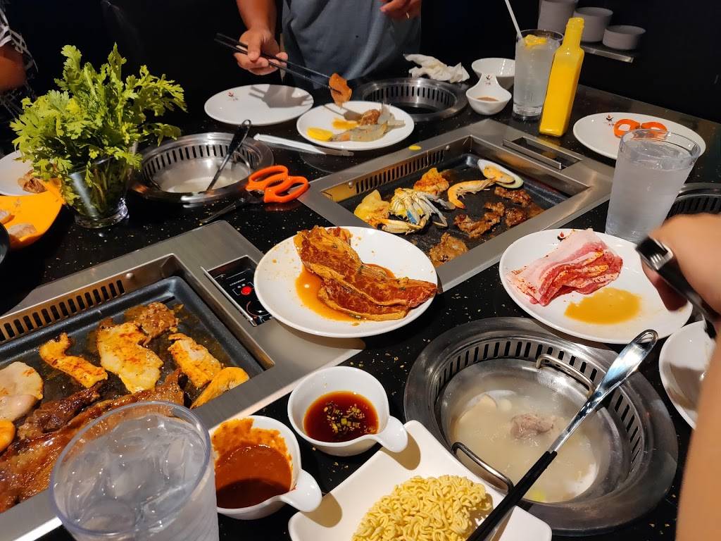 Boil Spot | Hot Pot and BBQ | restaurant | 1120 E Fowler Ave, Tampa, FL 33612, USA | 8133749947 OR +1 813-374-9947
