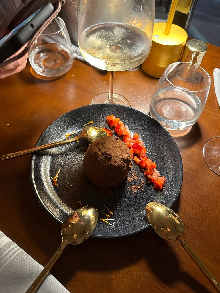 Nettuno Oysters & Seafood | restaurant | 1458 Washington Ave, Miami Beach, FL 33139, USA | 3053978293 OR +1 305-397-8293