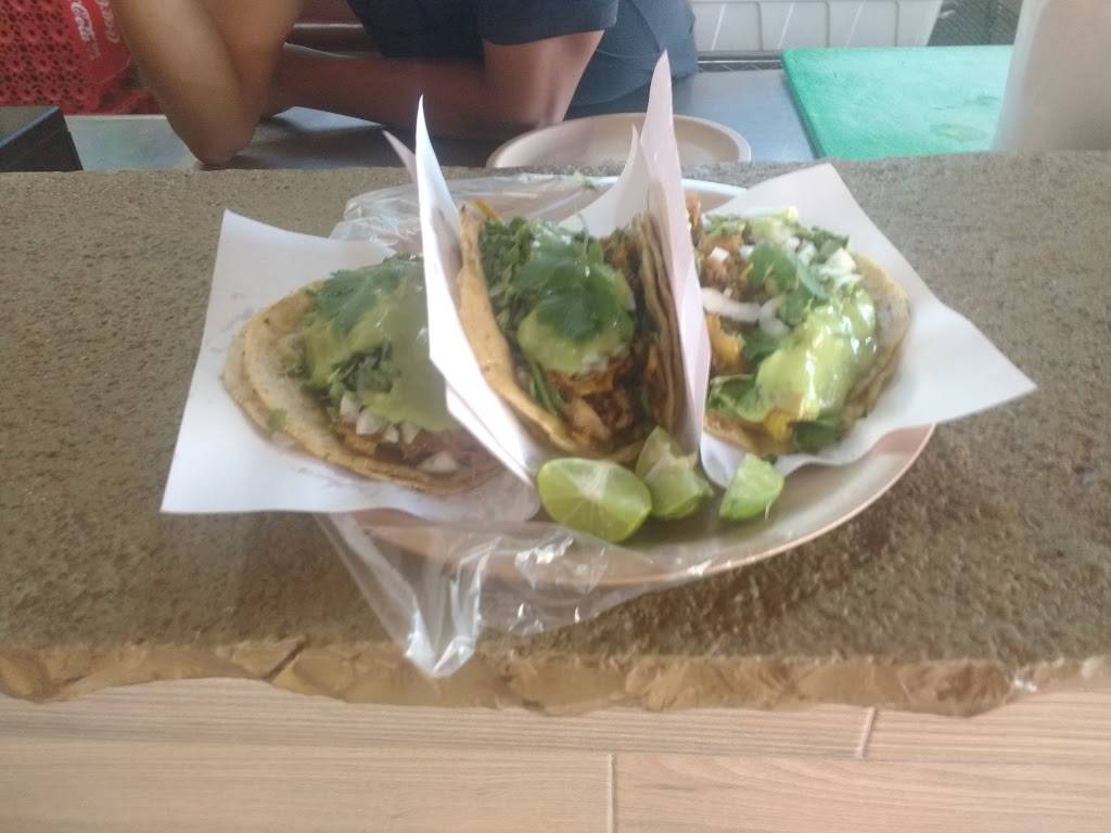 Carnitas | restaurant | 3, Av de los Insurgentes 8061, Cerro Colorado, 22223 Tijuana, B.C., Mexico | 016642805515 OR +52 664 280 5515