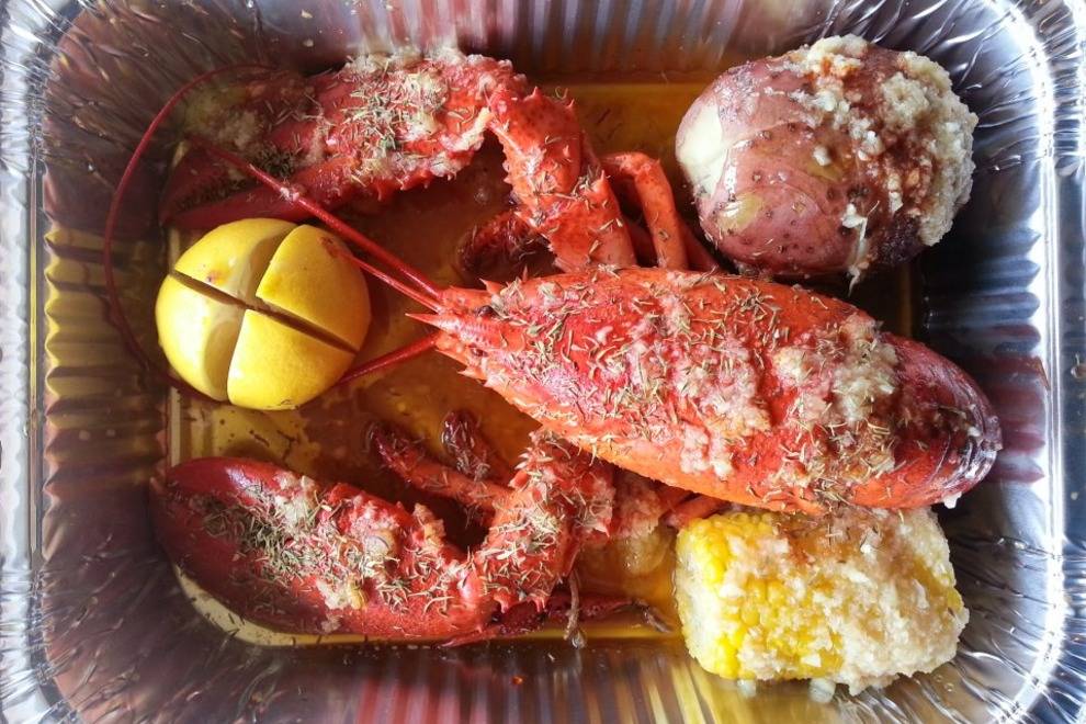 Crab Crackin Cajun Seafood Boil | restaurant | 1336 Fox Valley Center Dr, Aurora, IL 60504, USA | 6304863630 OR +1 630-486-3630