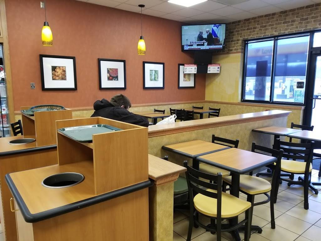 Subway | restaurant | 3555 Vine St, Middletown, PA 17057, USA | 7179481844 OR +1 717-948-1844