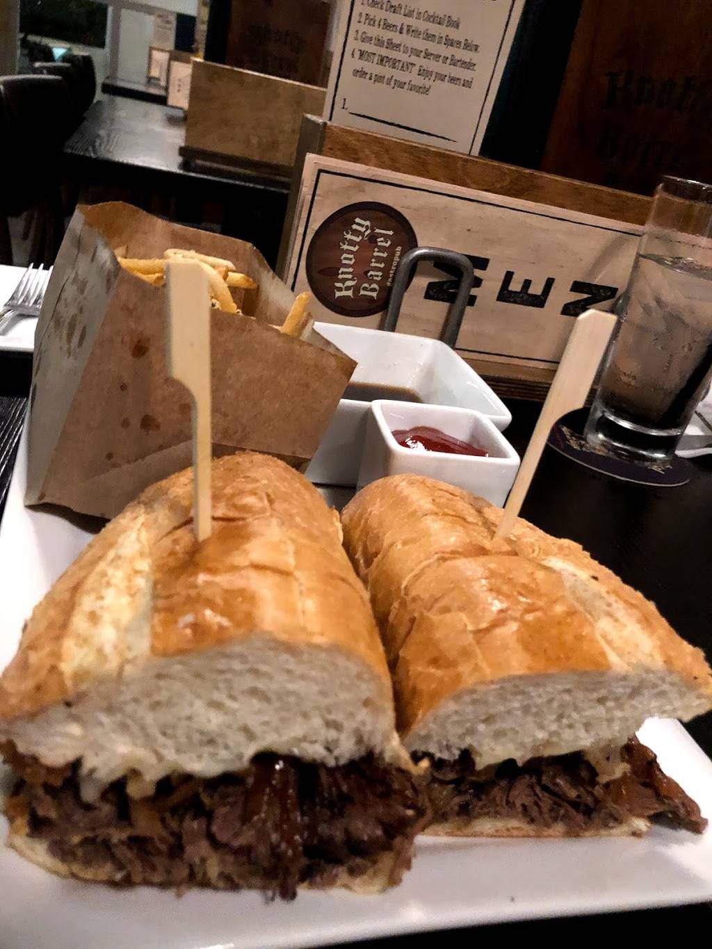 Knotty Barrel | restaurant | 13211 Black Mountain Rd, San Diego, CA 92129, USA | 8583657036 OR +1 858-365-7036