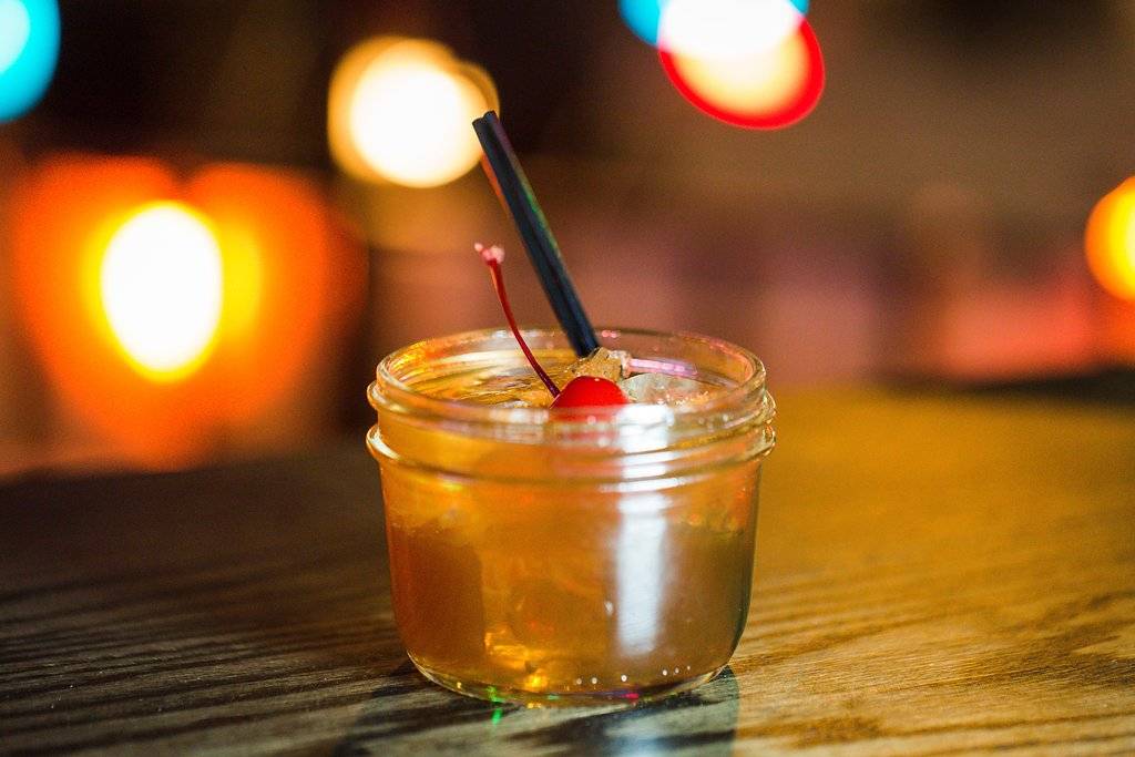 Tobacco Road Tap Room | restaurant | 2249 N Lincoln Ave, Chicago, IL 60614, USA | 7736616416 OR +1 773-661-6416