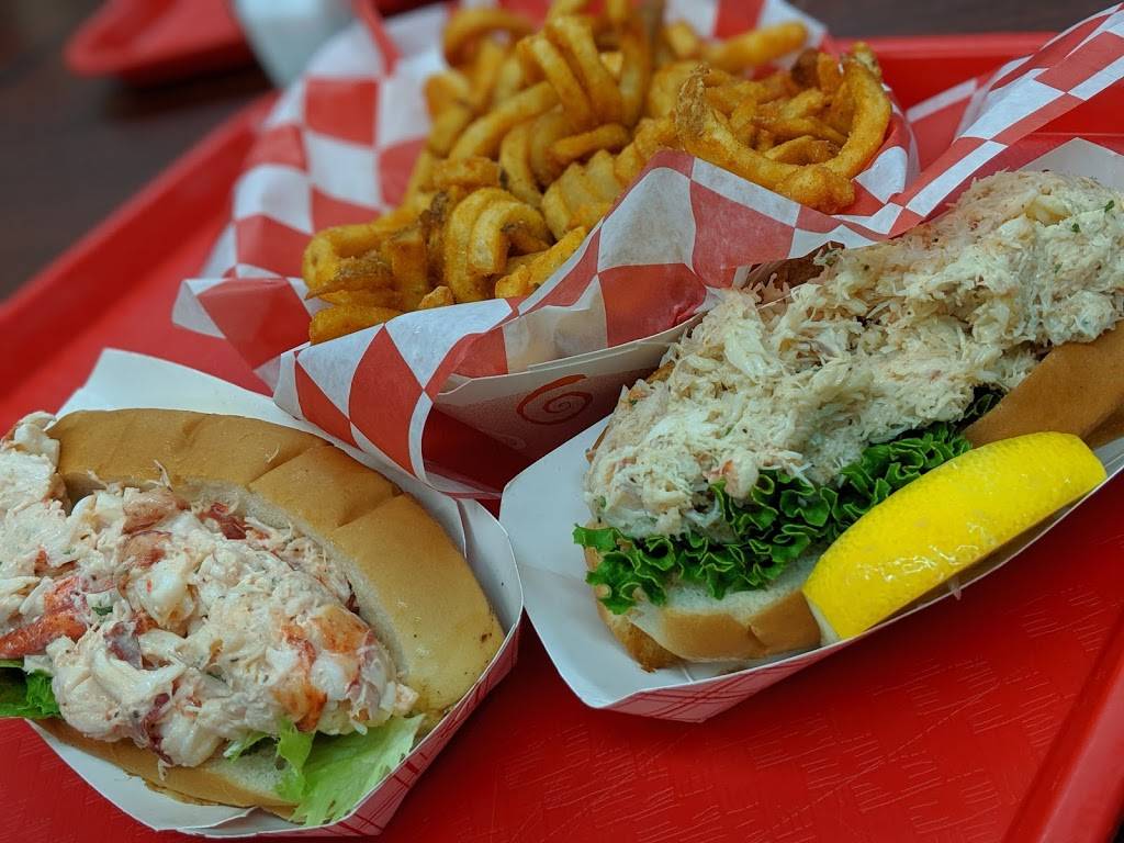 Carriers Mainely Lobster | restaurant | 10 ME-46, Bucksport, ME 04416, USA | 2074691011 OR +1 207-469-1011