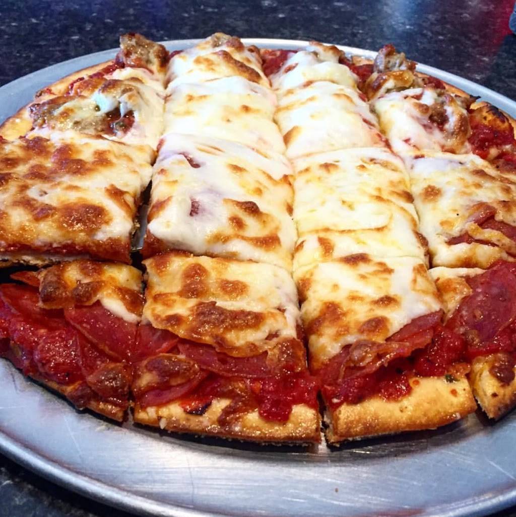 Cuzins Tavern and Pizza | restaurant | 3636 147th St, Midlothian, IL 60445, USA | 7083884744 OR +1 708-388-4744