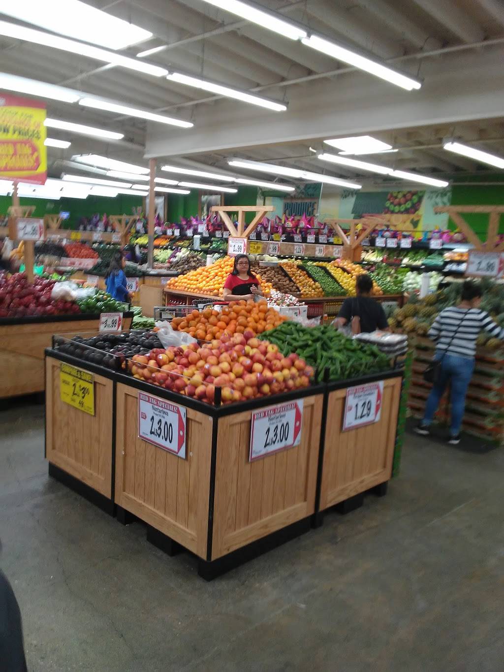 Superior Grocers | bakery | 3600 East Cesar E Chavez Avenue, Los Angeles, CA 90063, USA | 3232691790 OR +1 323-269-1790