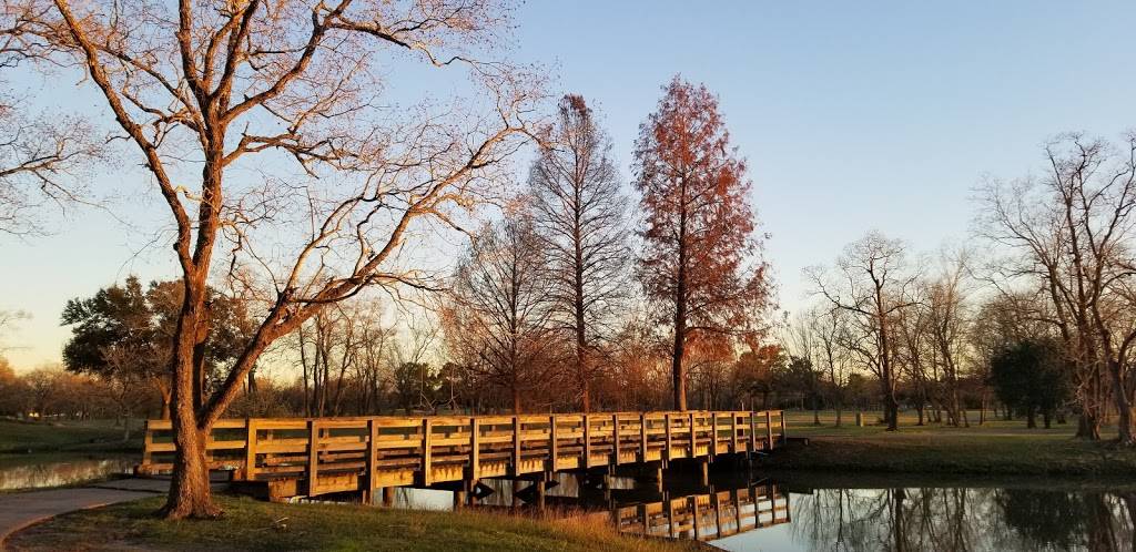 The Battleground Golf Course | restaurant | 1600 Georgia Ave, Deer Park, TX 77536, USA | 2814784653 OR +1 281-478-4653