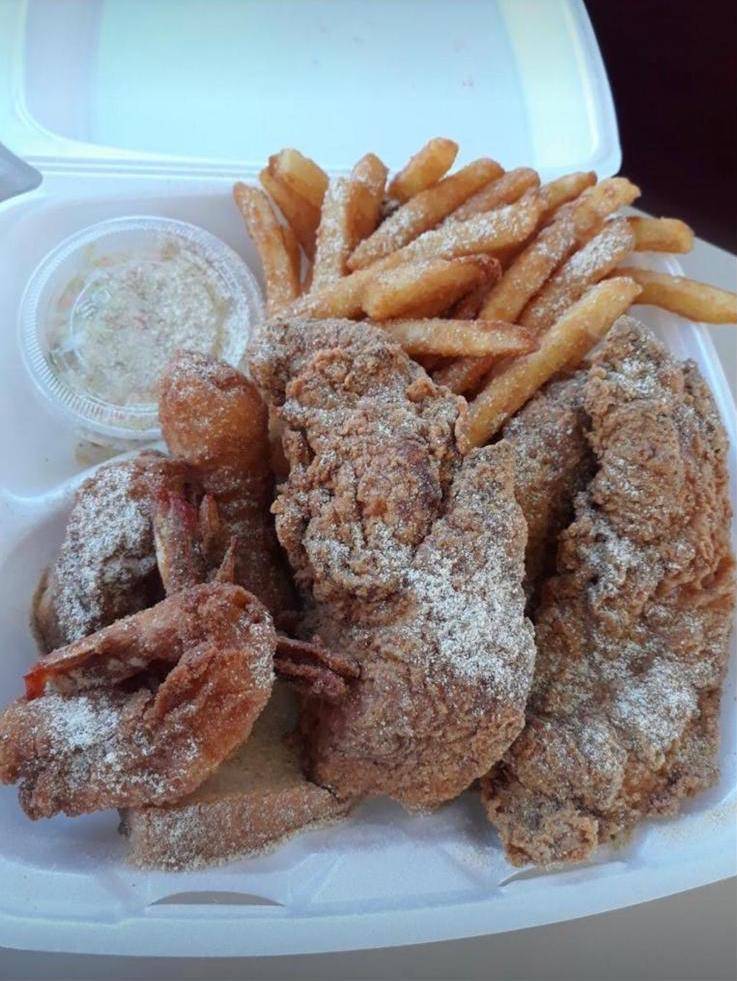 Hook Fish And Chicken | restaurant | 12805 Cullen Blvd A-A, Houston, TX 77047, USA | 7132392699 OR +1 713-239-2699