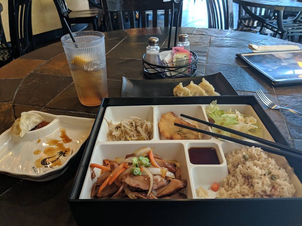 Hot Stone Korean Grill | restaurant | 3743 N Rock Rd # 100, Wichita, KS 67226, USA | 3164257082 OR +1 316-425-7082