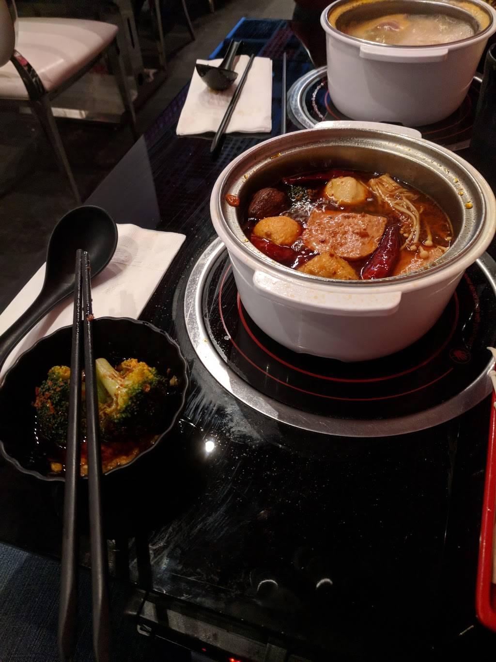 Le Pot Chinese Hotpot 乐涮小火锅 | restaurant | 507 14th Ave SE, Minneapolis, MN 55414, USA | 6128863855 OR +1 612-886-3855