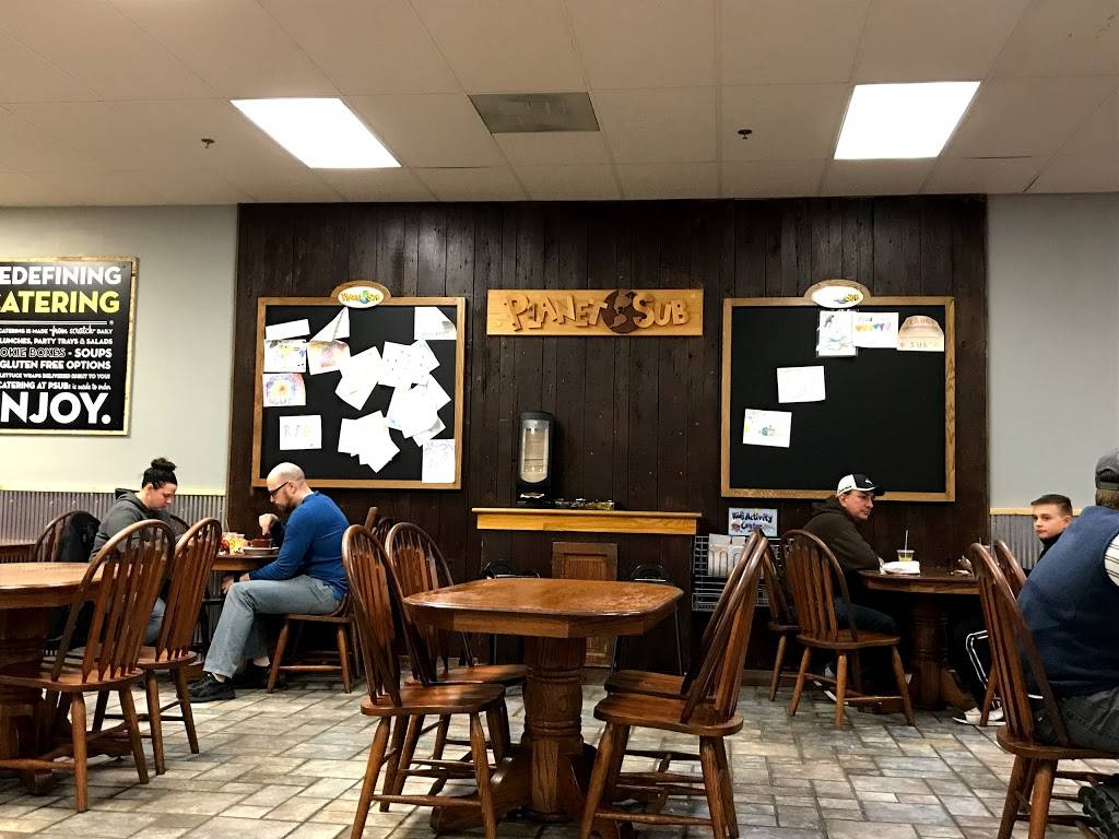Planet Sub | restaurant | 15157 W 119th St, Olathe, KS 66062, USA | 9133906221 OR +1 913-390-6221