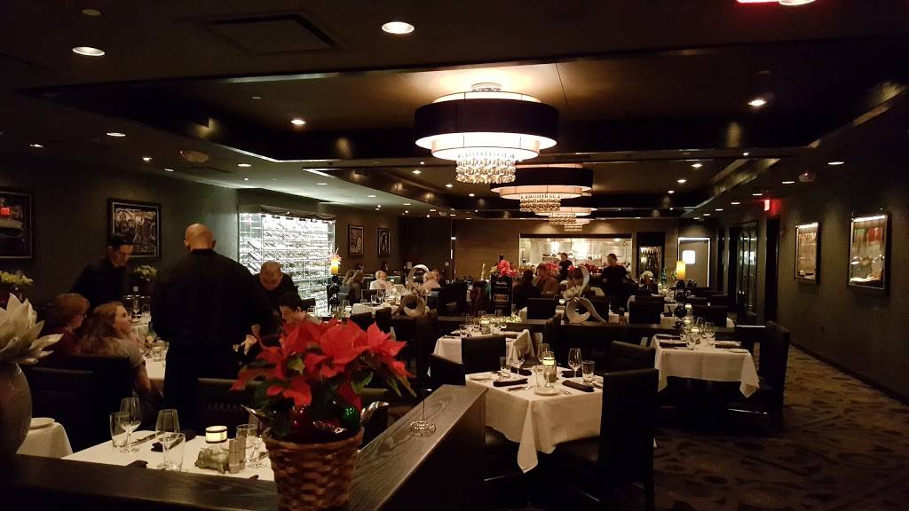 Mortons The Steakhouse | restaurant | 888 W Big Beaver Rd Ste 111, Troy, MI 48084, USA | 2484049845 OR +1 248-404-9845