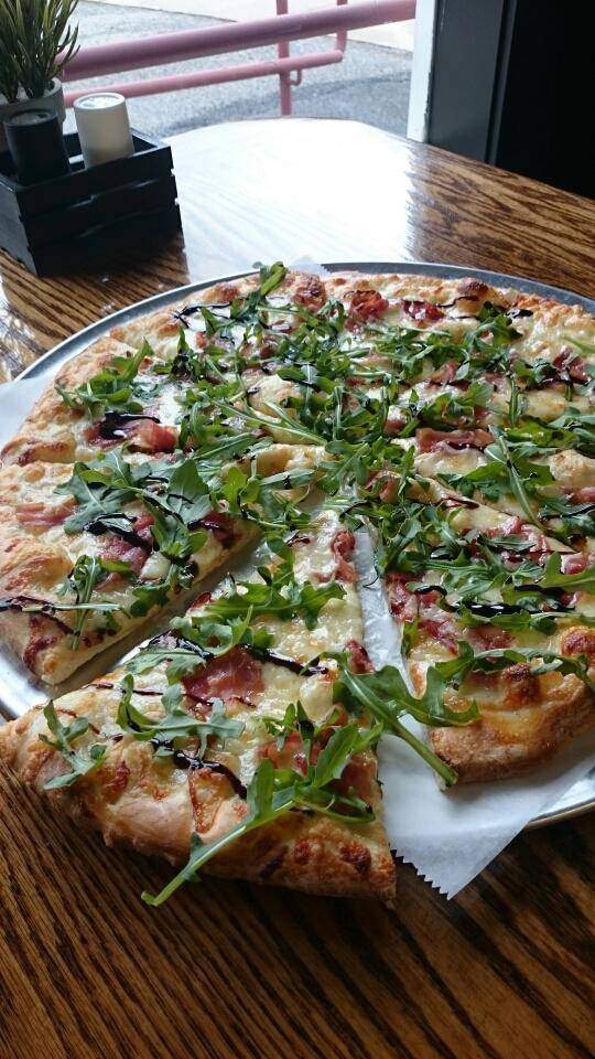 Bryantville Pizza Kitchen | restaurant | 8 Main St, Pembroke, MA 02359, USA | 7812939856 OR +1 781-293-9856