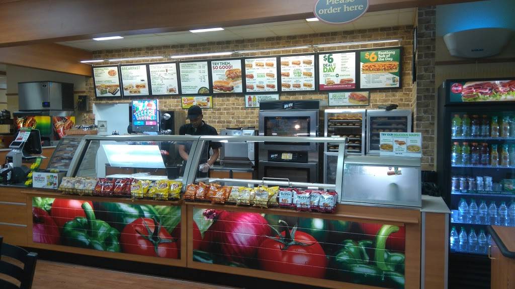 Subway Restaurants | restaurant | 5626 Walzem Rd, San Antonio, TX 78218, USA | 2106468052 OR +1 210-646-8052