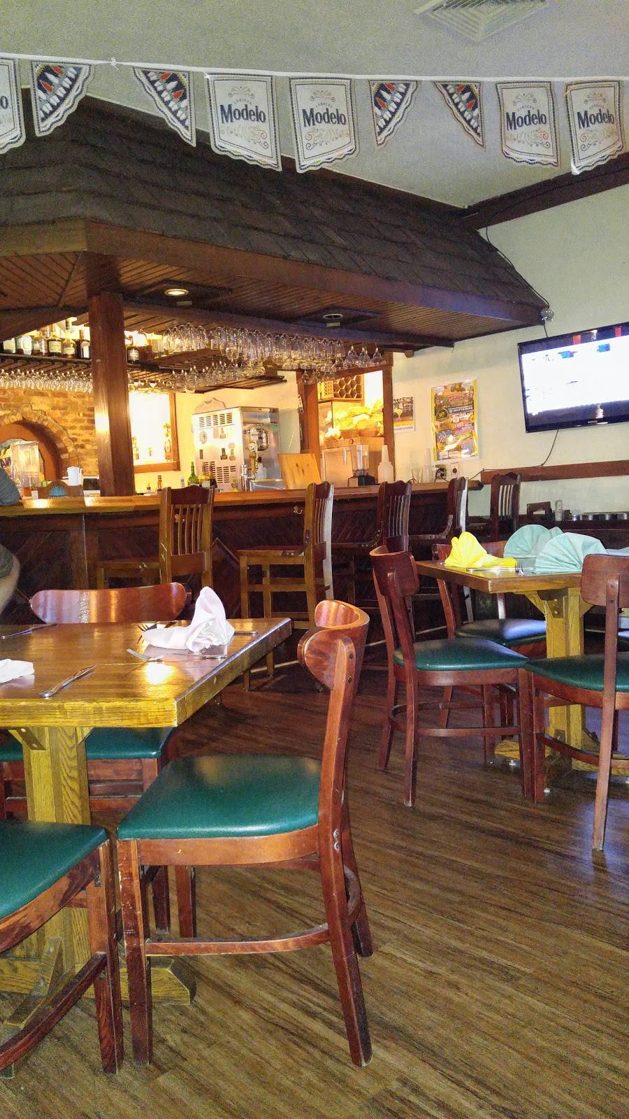 Panchos and Gringos | restaurant | 779 Federal Rd, Brookfield, CT 06804, USA | 2037750096 OR +1 203-775-0096