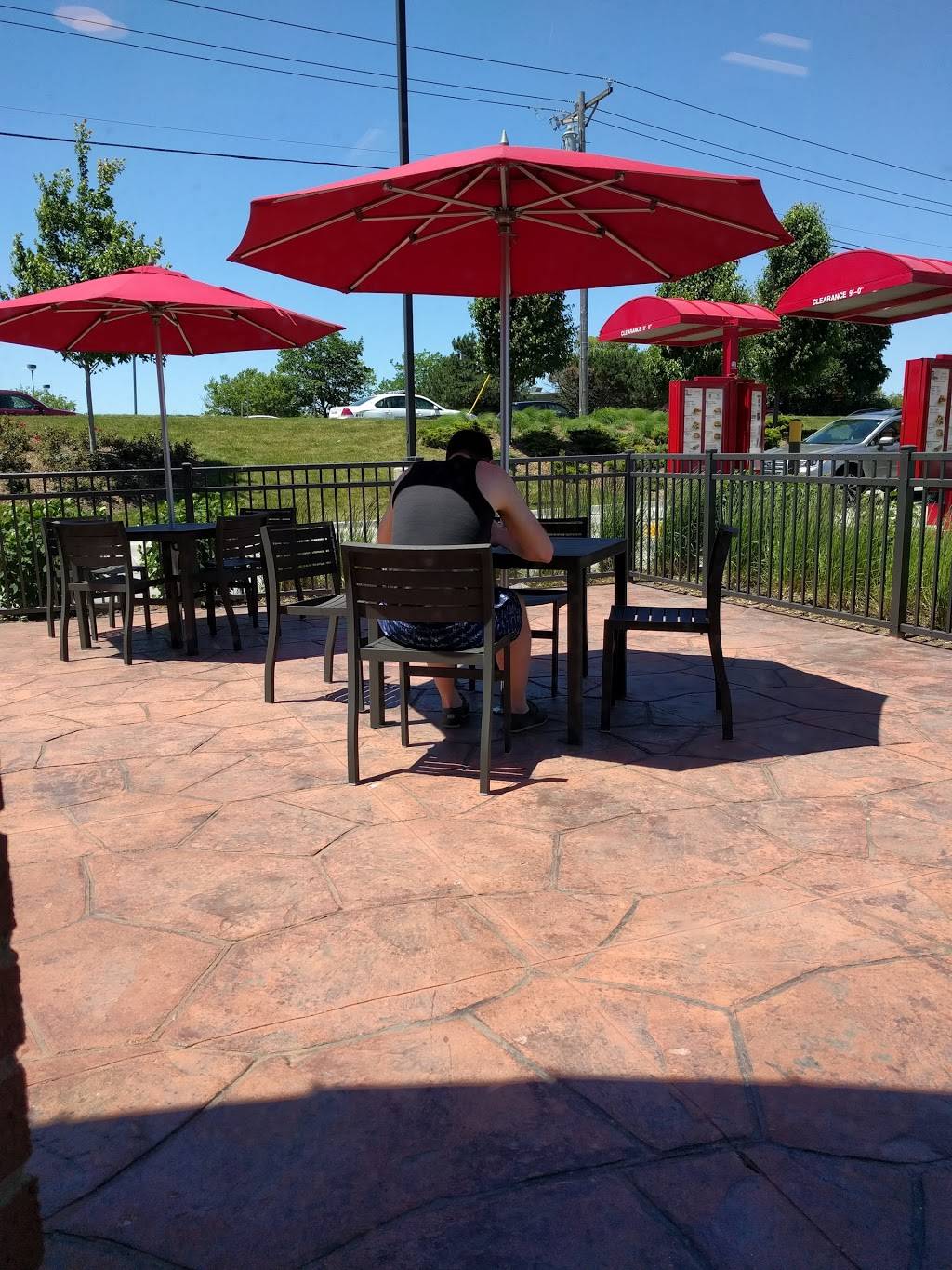 Chick-fil-A | restaurant | 701 N Milwaukee Ave Ste 360, Vernon Hills, IL 60061, USA | 8472478000 OR +1 847-247-8000