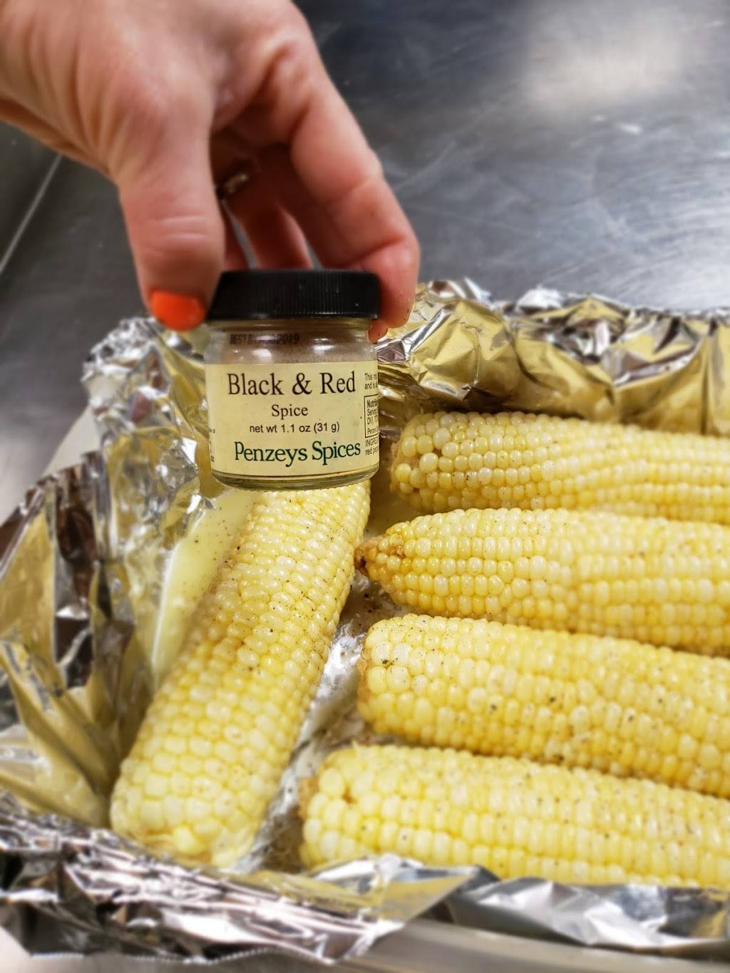 Downtown Tabbys | restaurant | 733 Harrisburg Pike, Columbus, OH 43223, USA | 6149470020 OR +1 614-947-0020