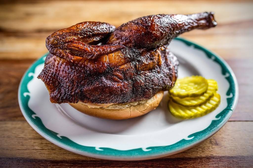 Honky Tonk BBQ | restaurant | 1800 S Racine Ave, Chicago, IL 60608, USA | 3122267427 OR +1 312-226-7427