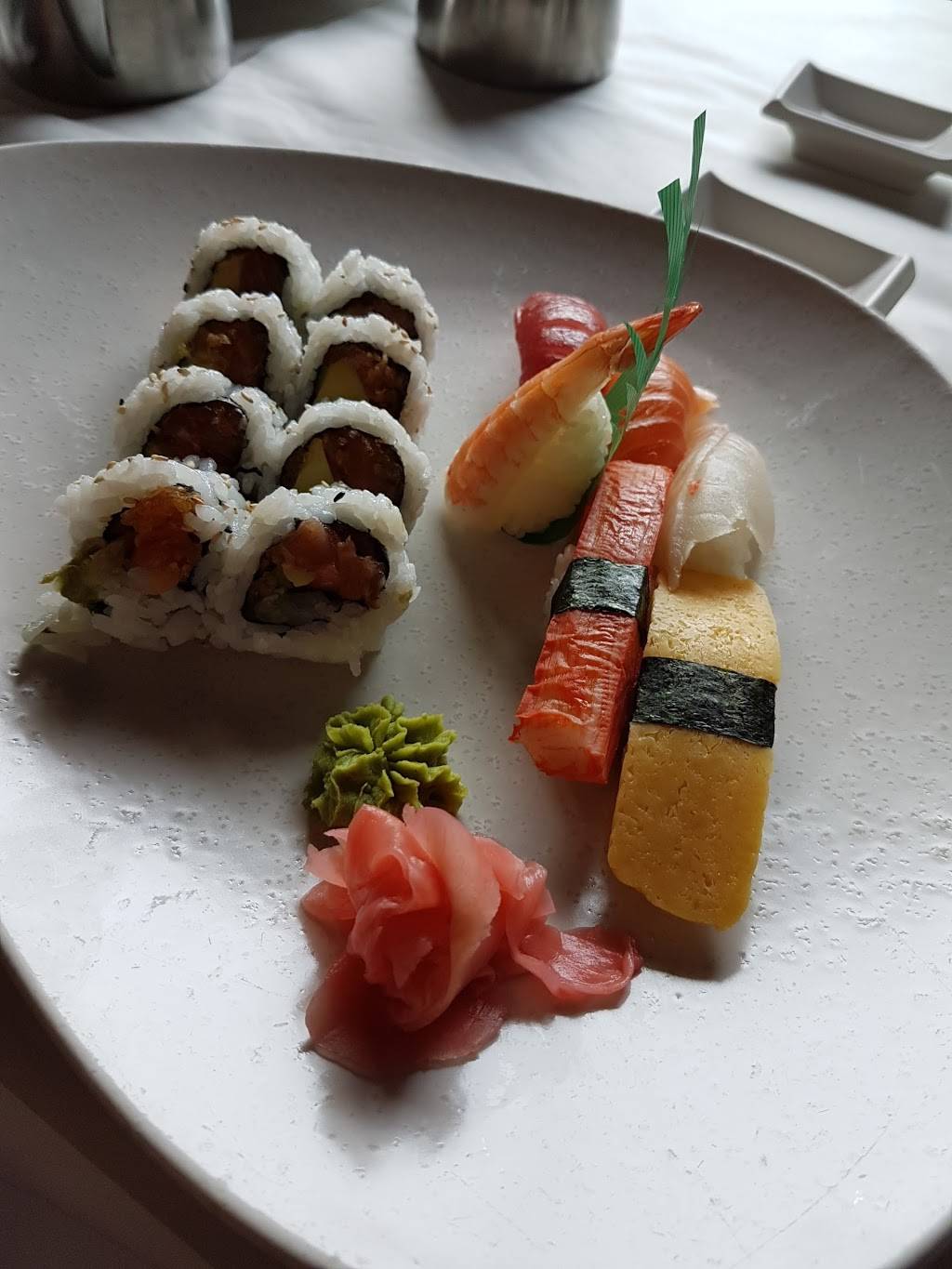 WIND Japanese and Thai | restaurant | 6485 Mississauga Rd, Mississauga, ON L5N 1A6, Canada | 9055678882 OR +1 905-567-8882