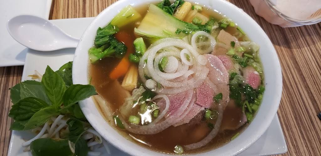 Basilic Vietnamese Grill | restaurant | 6592 W Atlantic Ave, Delray Beach, FL 33446, USA | 5612702951 OR +1 561-270-2951