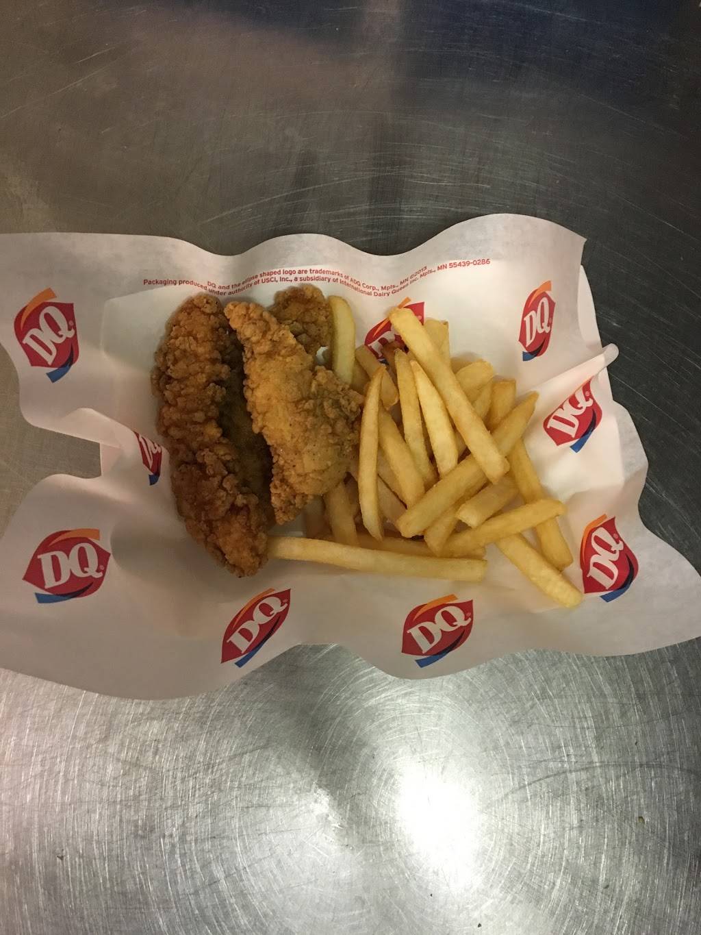Dairy Queen | restaurant | 1220 Military St, Port Huron, MI 48060, USA | 8109822808 OR +1 810-982-2808