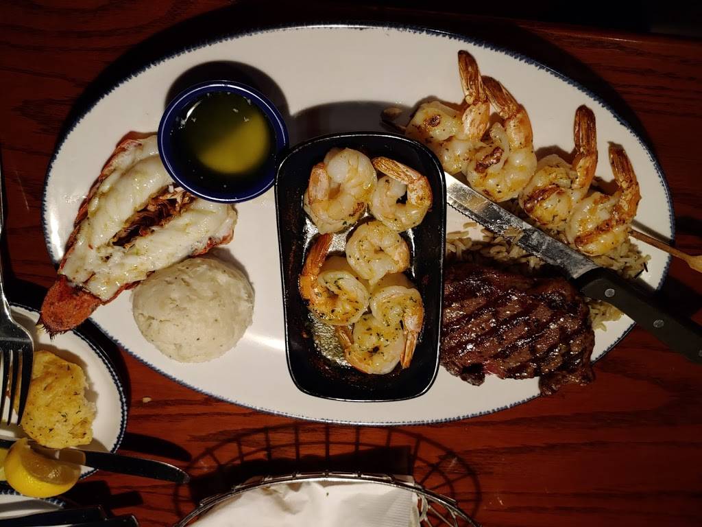 Red Lobster | restaurant | 255 Graff Rd SE, New Philadelphia, OH 44663, USA | 3303393535 OR +1 330-339-3535
