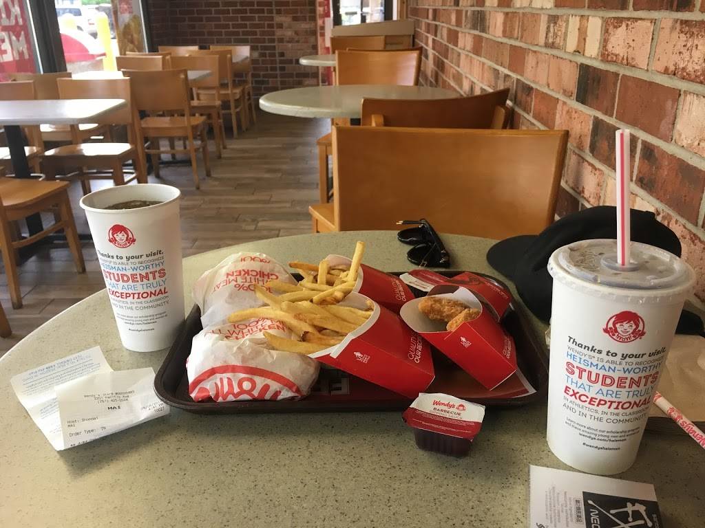 Wendys | restaurant | 2201 Pacific Ave, Virginia Beach, VA 23451, USA | 7574255524 OR +1 757-425-5524
