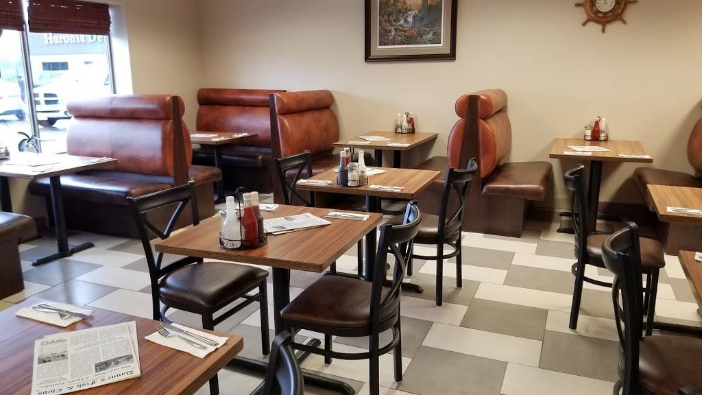 Dannys Fish and Chips | restaurant | 411 Huronia Rd, Barrie, ON L4N 9B3, Canada | 7057218998 OR +1 705-721-8998