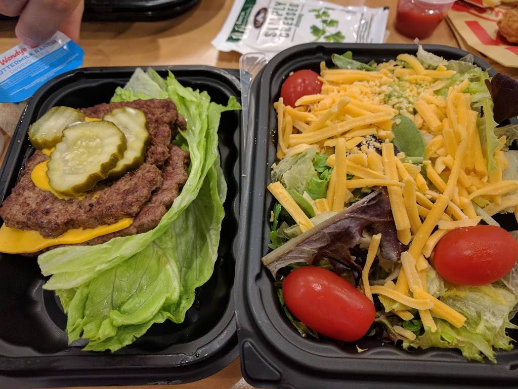 Wendys | restaurant | 8 Highland Ave, Seekonk, MA 02771, USA | 5083364019 OR +1 508-336-4019