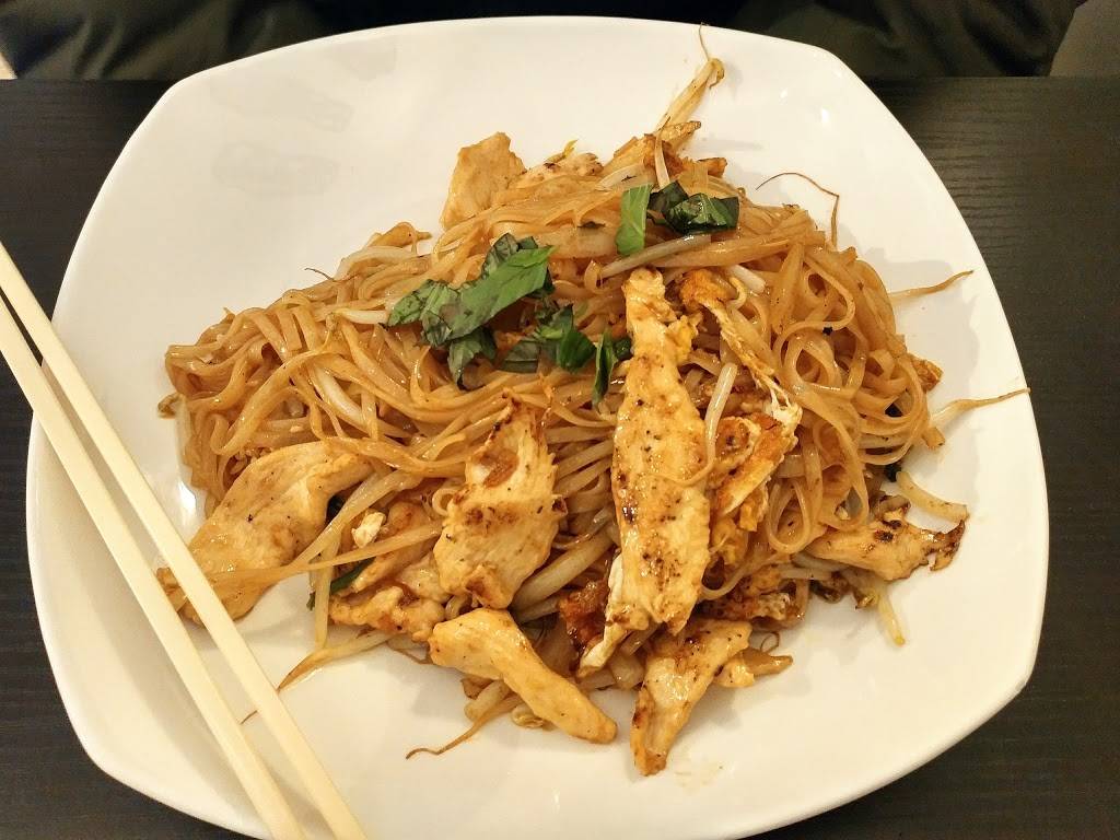 Pho Ontario | restaurant | 2663 Rue Ontario E, Montréal, QC H2K 1X1, Canada | 5145229988 OR +1 514-522-9988